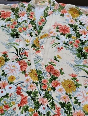 Japanese Kimono  Large in Cream with Bright Floral Pattern